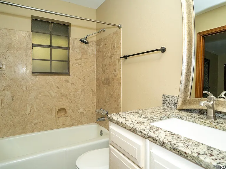 3736 Sessions Dr — Photo 23