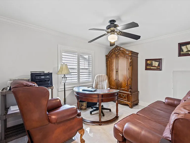 1654 Farmington Cir — Photo 18