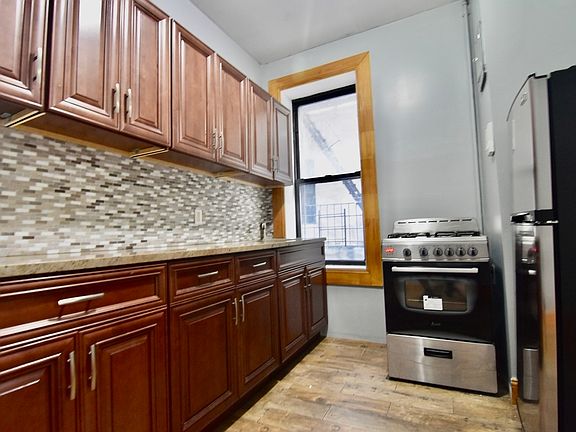 2nd image of 133 W 145th St APT 3