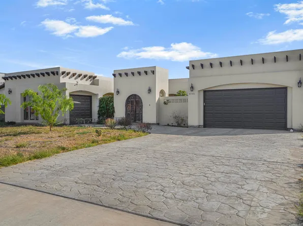 8701 High Creek Dr, Laredo, TX 78045