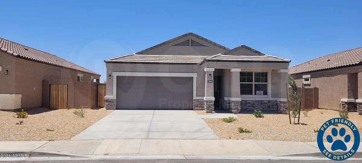 4 bed, 2.0 bath, 1716 sqft, $1,699 — Photo 1