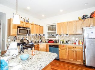95 Calumet St #2U, Roxbury Crossing, MA 02120