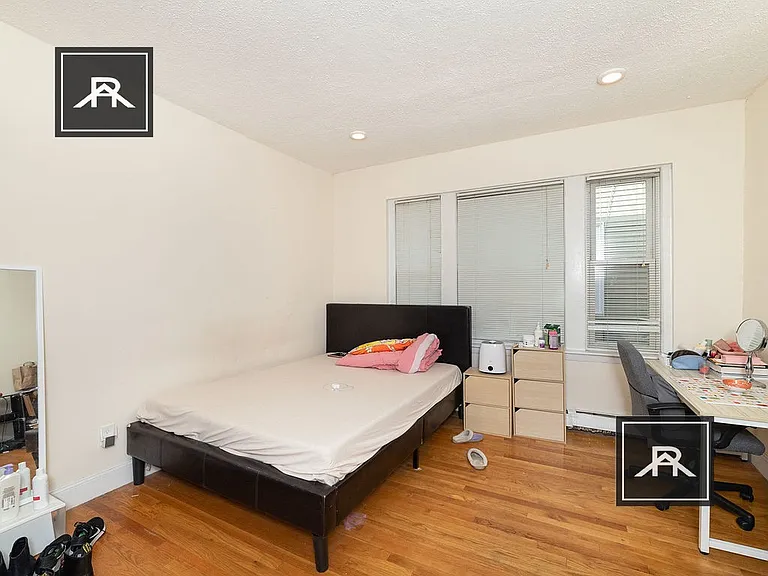23 Chester St #4 — Photo 7