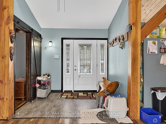 5th image of 28 Pine Ridge Rd