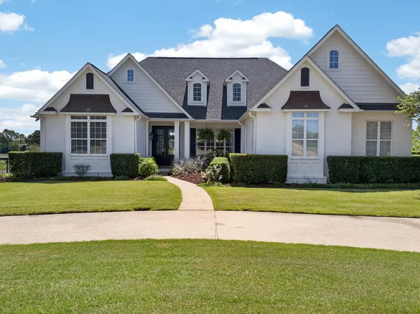 16801 Stallion Shores Ct, Lindale, TX 75771