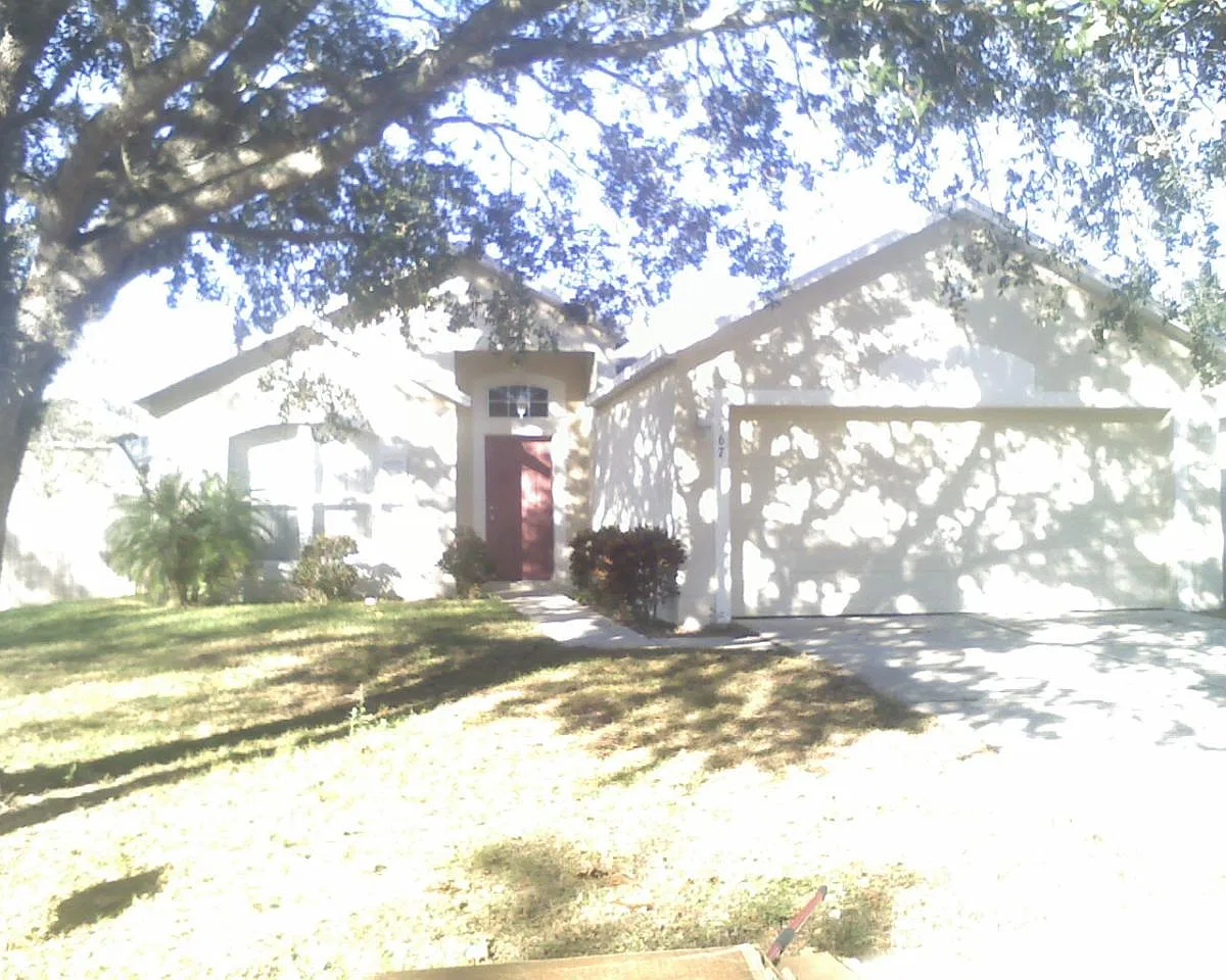 3 bed, 1483 sqft, $2,300 — Photo 1