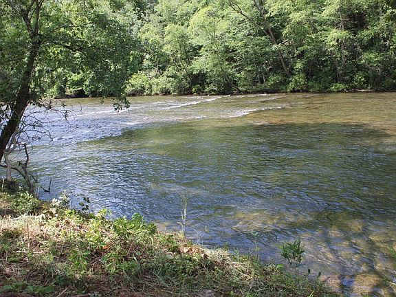 3rd image of 44 Running River Trl