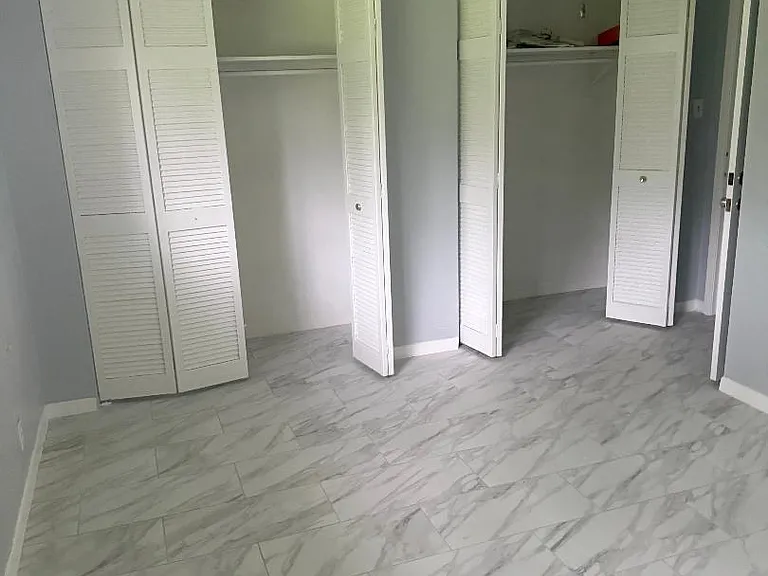 6345 Tulip Dr — Photo 3
