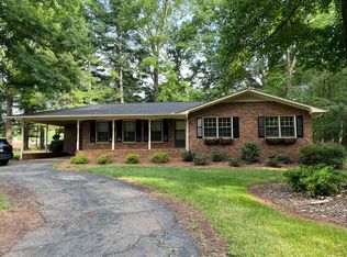 650 Dogwood Trl, Commerce, GA 30529