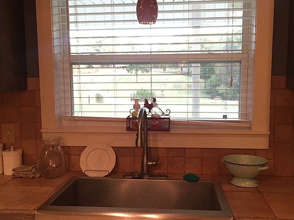 Farmhouse sink