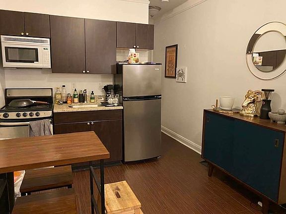 2nd image of 301 W 107th St APT 1W