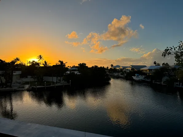 103 Azalea St, Plantation Key, FL 33070