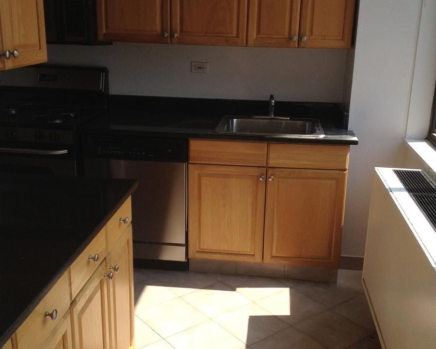 1st image of 115 E 34th St APT 5F