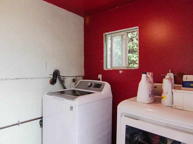 1236 N Evergreen Ave — Photo 21