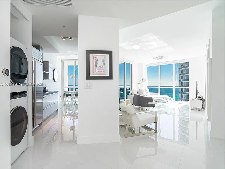 18201 Collins Ave #4709A — Photo 7