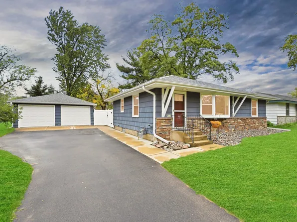 9228 Washington St NE, Blaine, MN 55434