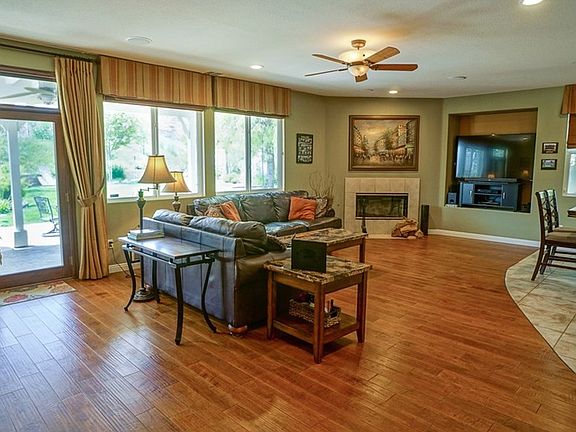 5th image of 29107 Sherman Pl