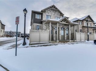 3200 Singleton Ave #32, London, ON N6L0C7