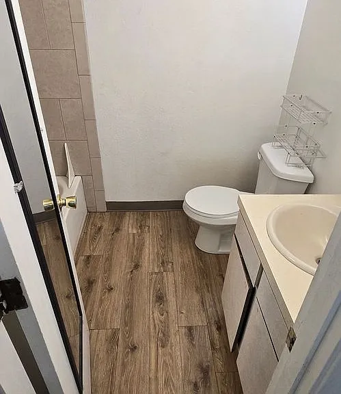 3224 Summers Ln — Photo 6