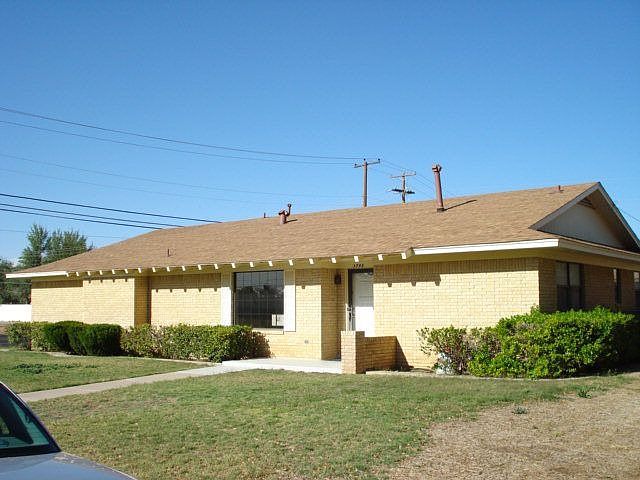 1st image of 3748 Fairmont Dr