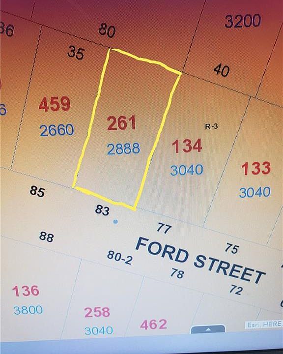 2nd image of 83 Ford St