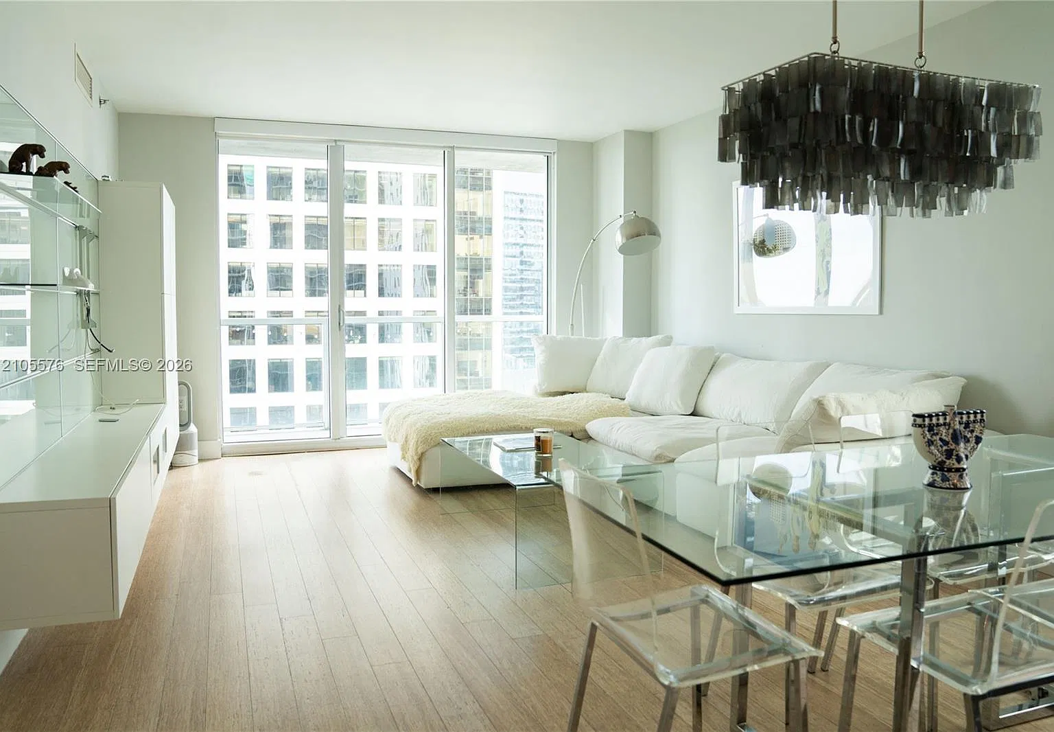 500 Brickell East Condo — Photo 1