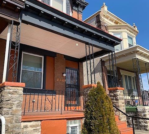 4th image of 1421 W Wyoming Ave