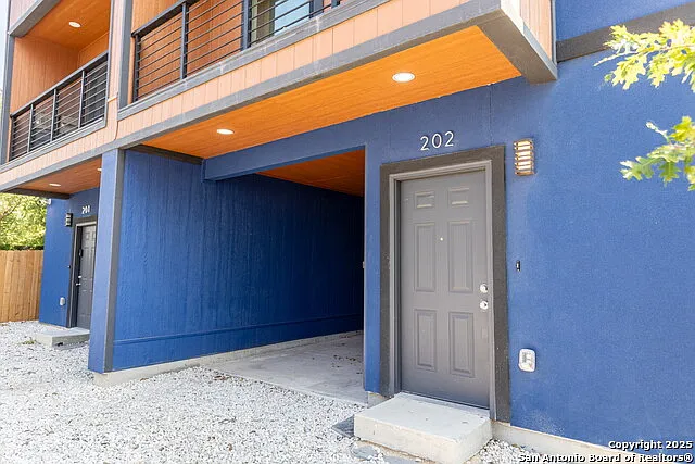 118 Shenandoah #202 — Photo 3