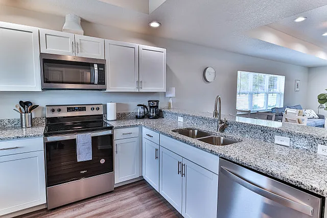 4247 E Taper St — Photo 9