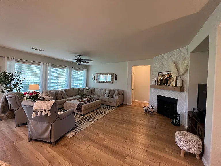 82544 Hughes Dr — Photo 6