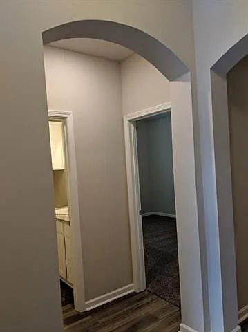 8194 Fairlane Dr — Photo 3