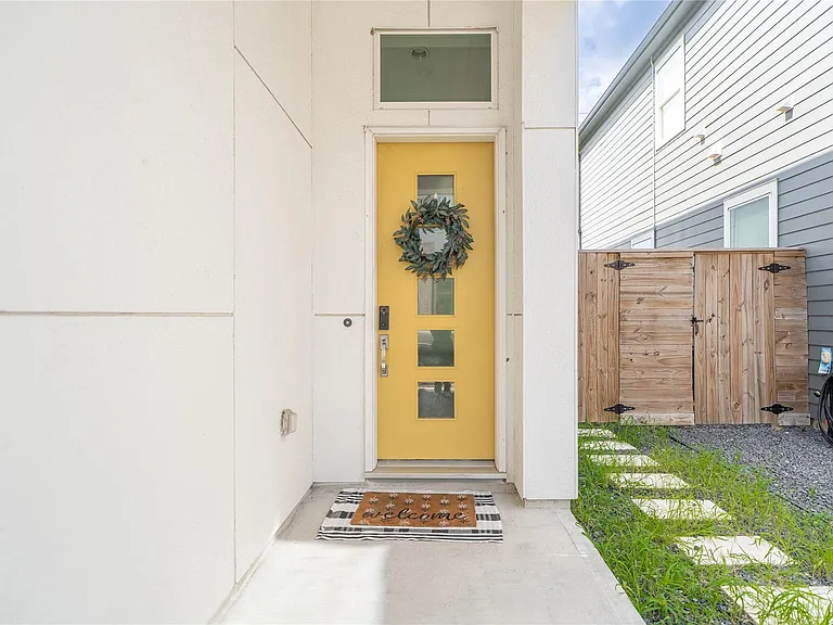 9806 Blissful Prairie Ln — Photo 3