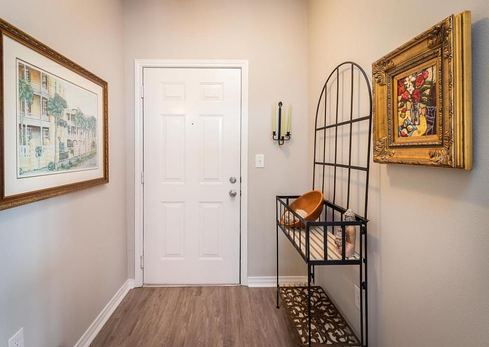 2nd image of 130 River Landing Dr Unit 9318
