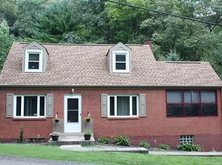 104 Buckhill Rd, Pittsburgh, PA 15237