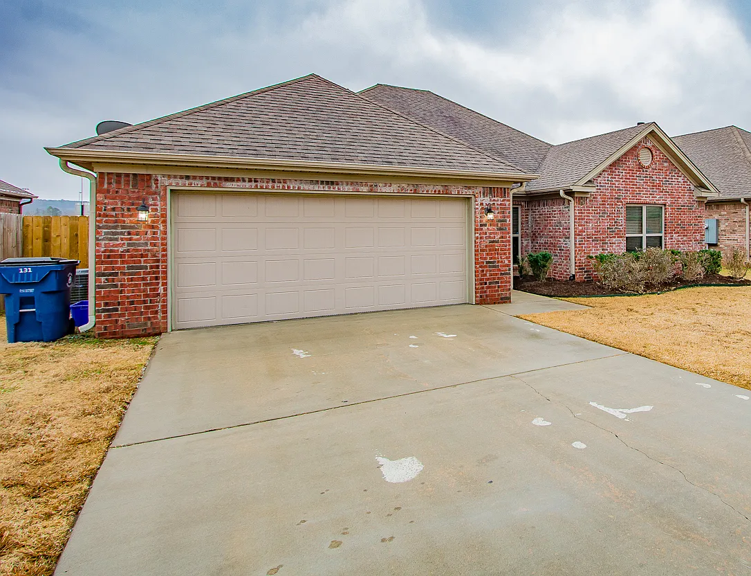 4 bed, 1651 sqft, $2,500 — Photo 2
