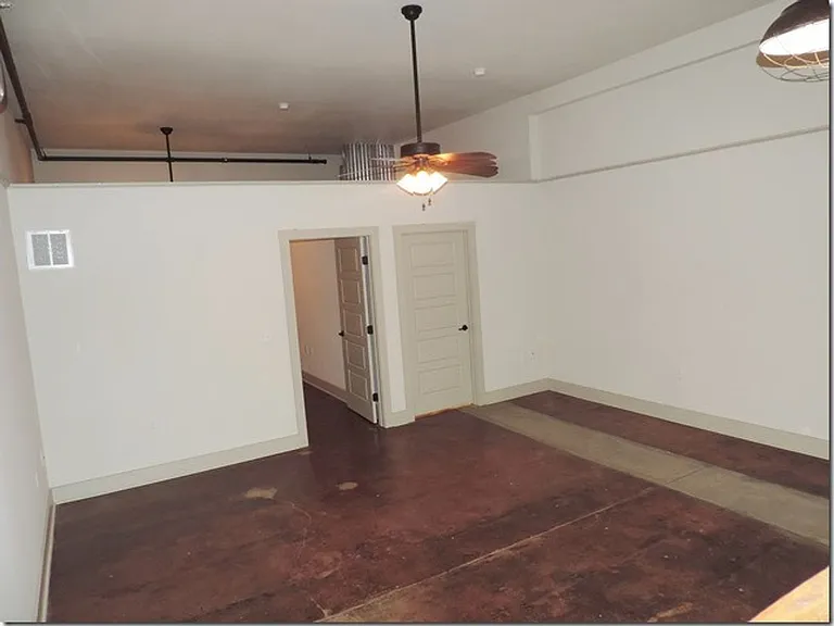 120 Goldsboro St SW — Photo 12
