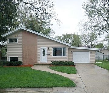 1st image of 721 W Roy Dr
