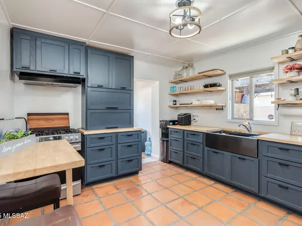 238 E Rodeo Dr, Tucson, AZ 85714