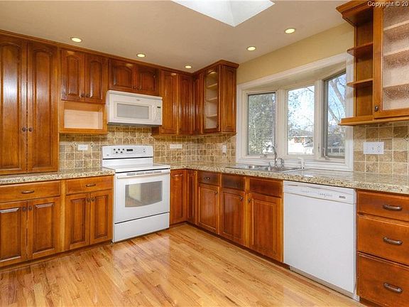 Ceramic tile back splash completes the look.