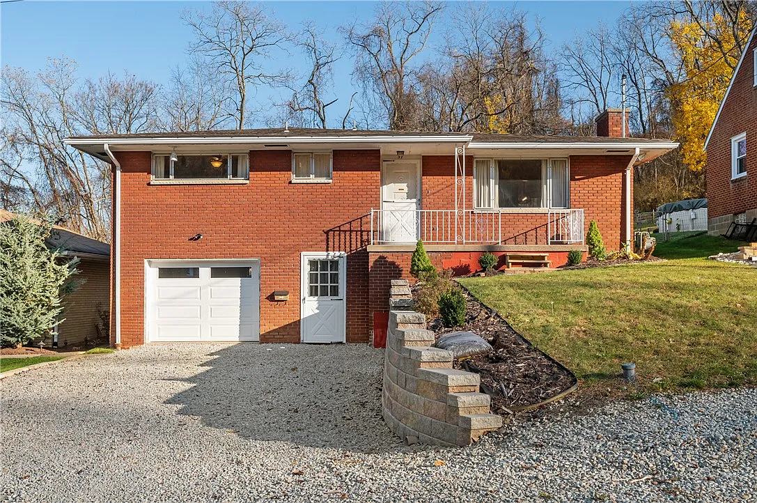 37 Moyer Ave photo 1
