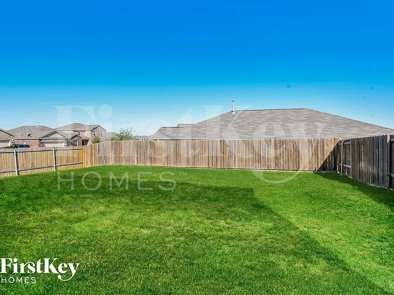 9005 Woodfern Dr — Photo 15
