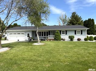 205 S Park St, Alpha, IL 61413