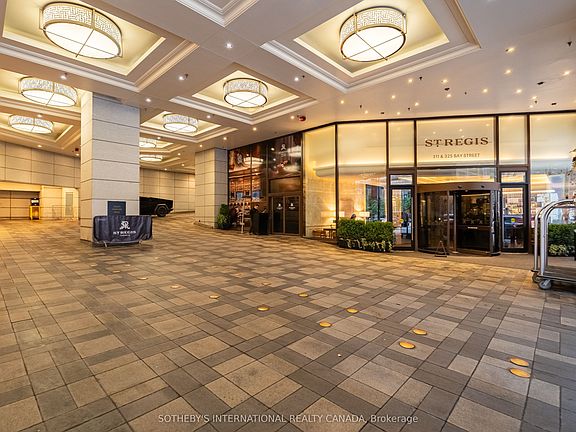 2nd image of 325 Bay St #1905