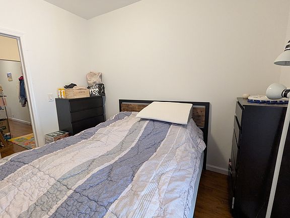 4th image of 115 W 106th St APT 1B
