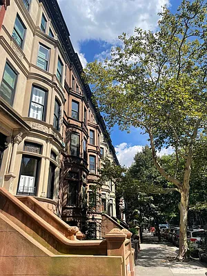 Rented by Pear NYC LLC | media 33