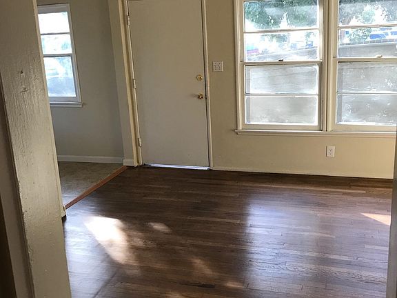 3rd image of 1245 1/2 N Loma Vista Dr