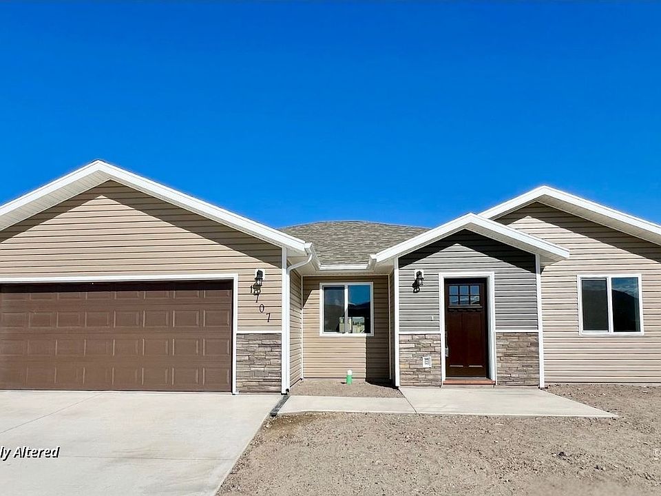 1st image of 1707 Opal Dr