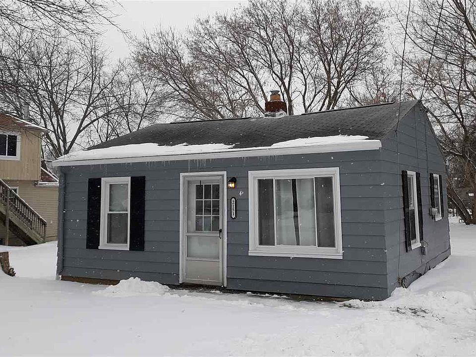 1st image of 2151 E McLean Ave