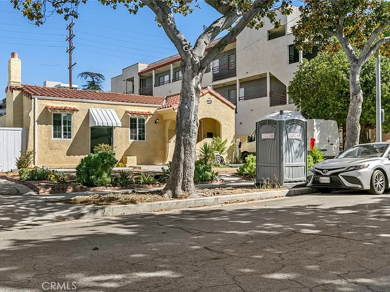 545 Ivy — Photo 27