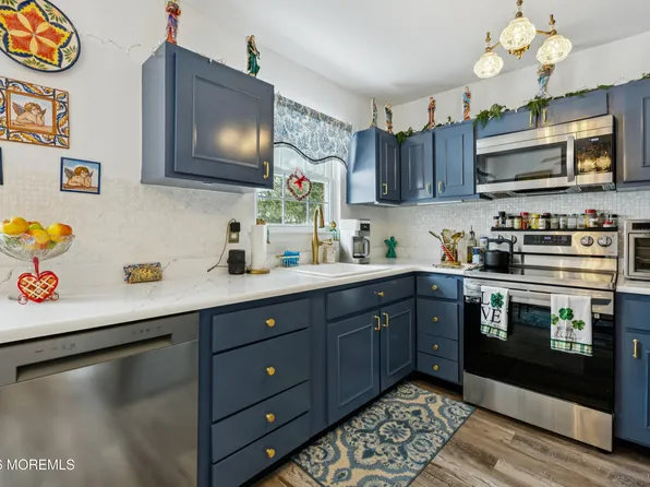 144 Azalea Drive #B, Manchester, NJ 08759